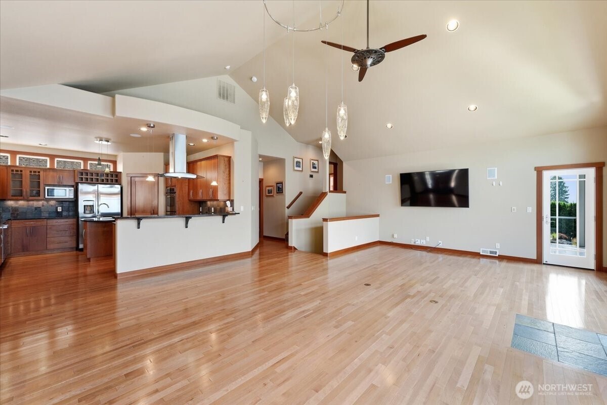 15 Helios Hills Lane Property Photo 14