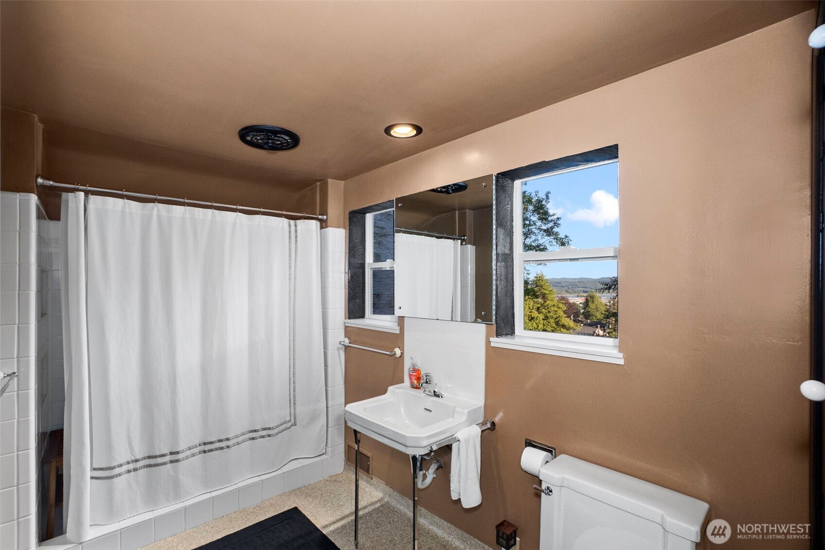 1255 Bel Aire Property Photo 27