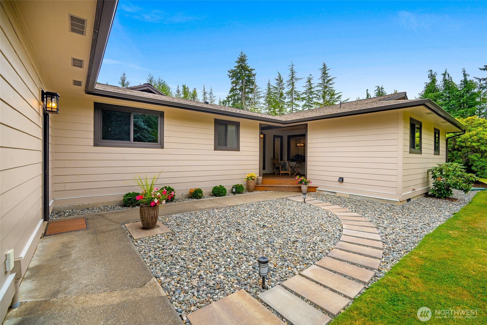 5830 Mission Road Property Photo 3