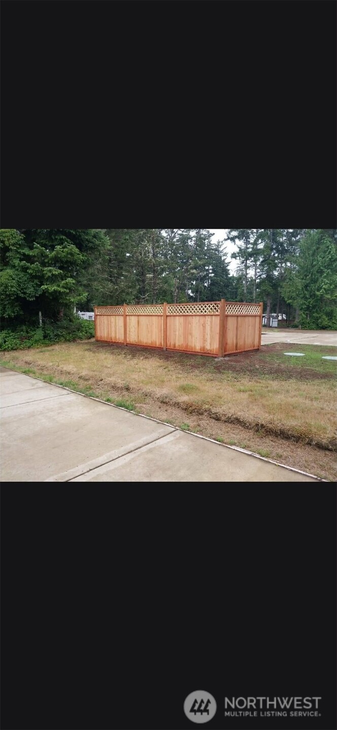 30506 N Place Property Photo 7