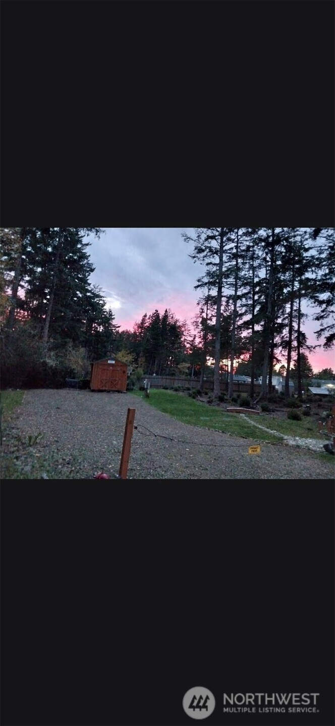 30506 N Place Property Photo 11