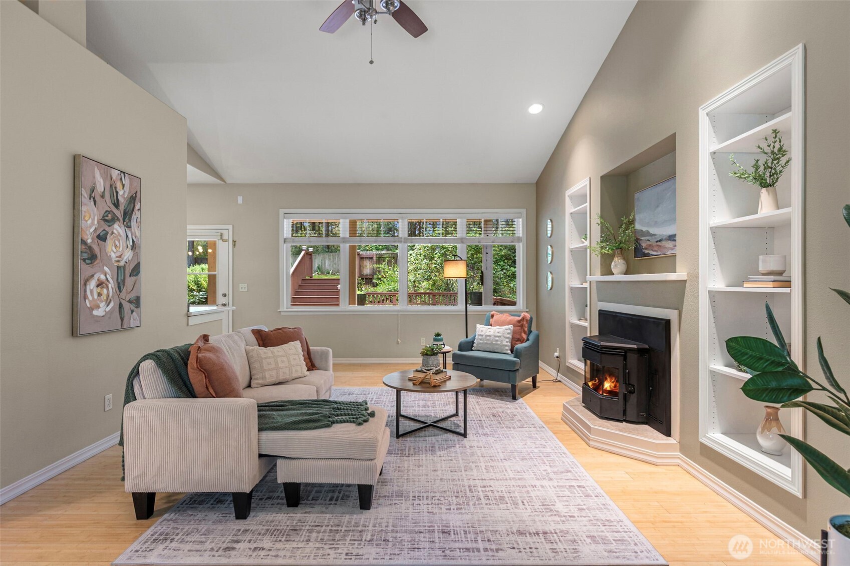 155 Louisa Street Property Photo 6