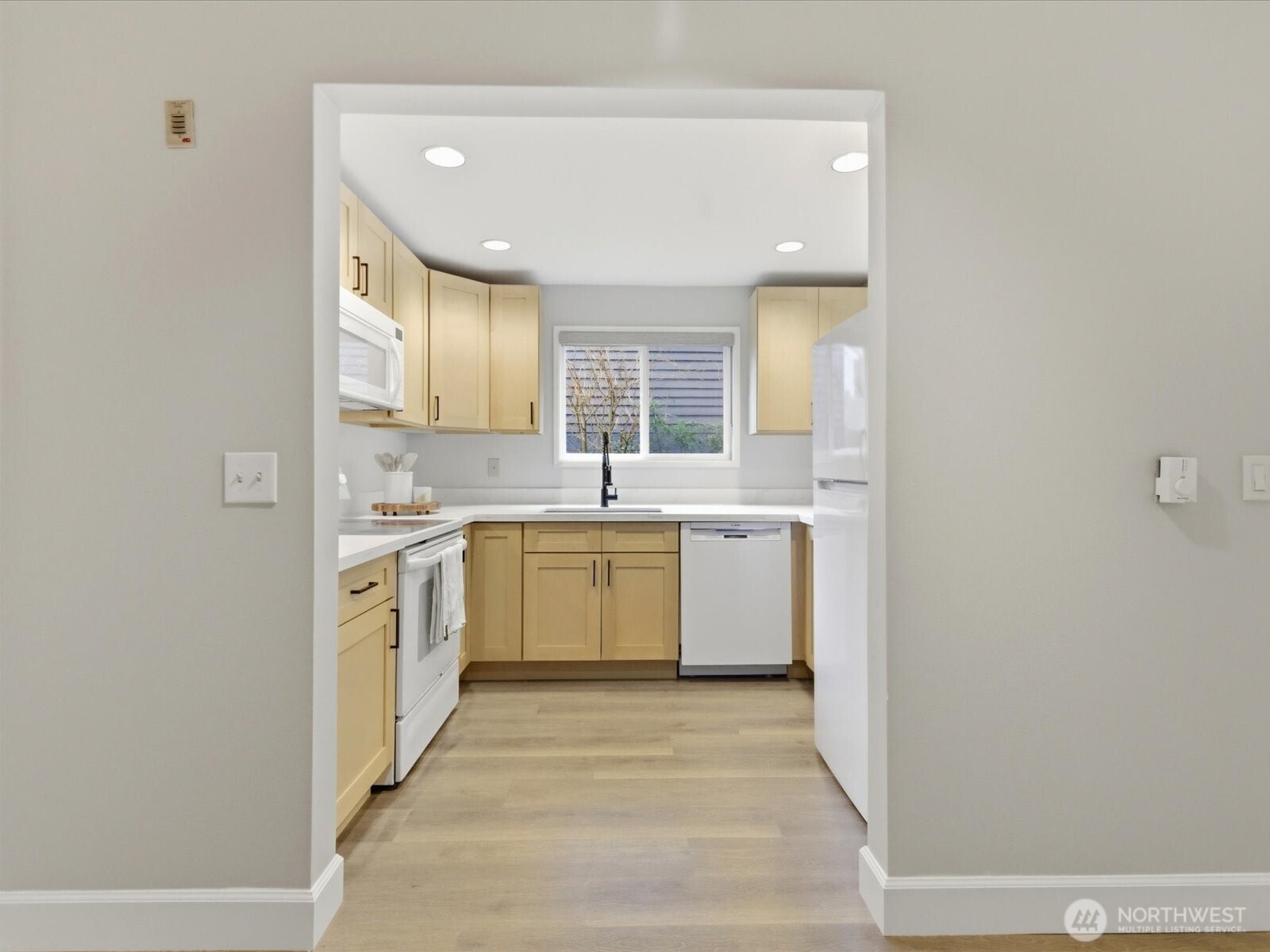 1400 Taylor Avenue 201 Property Photo 5