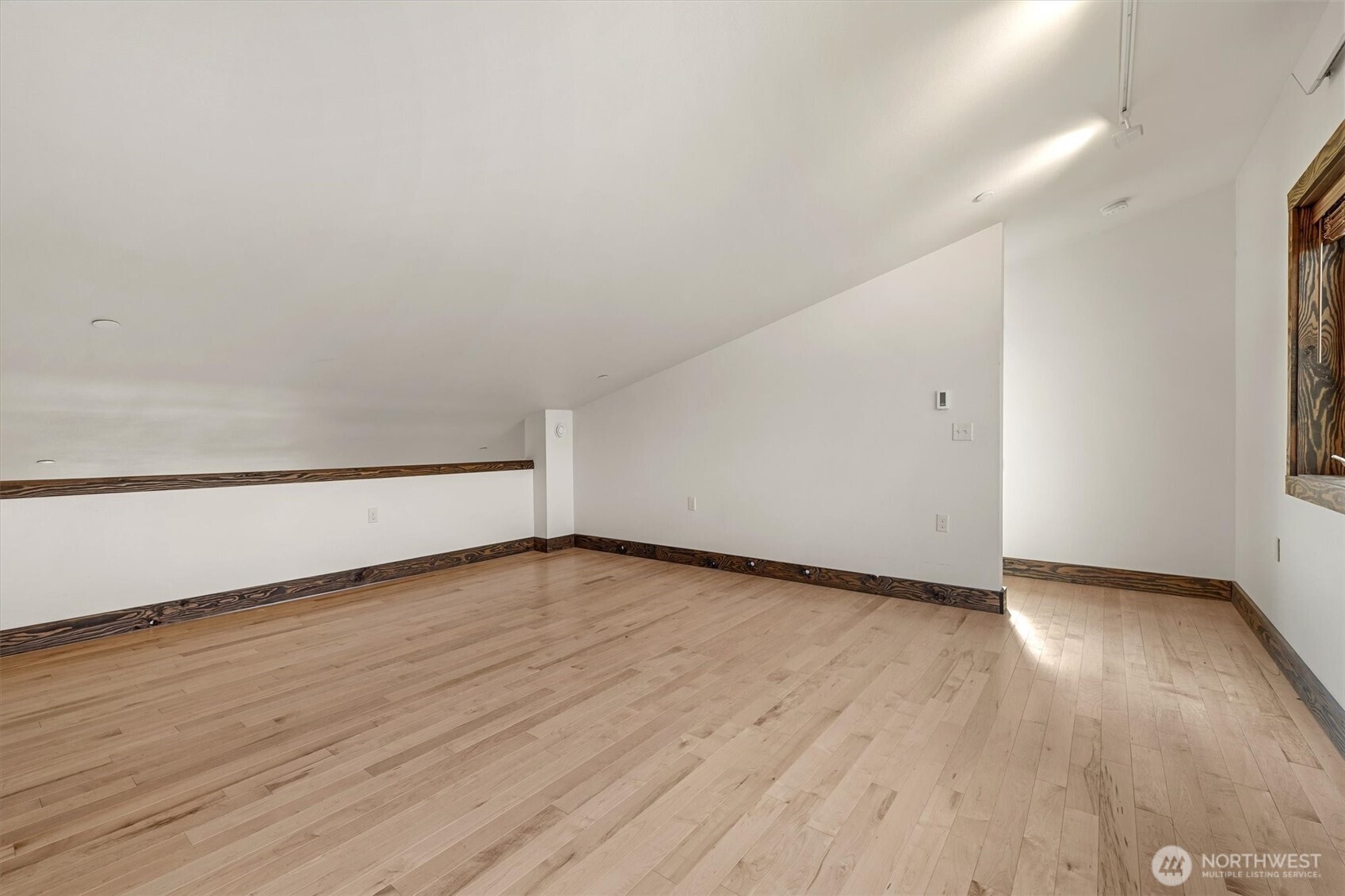 128 Abbott's Alley Property Photo 31
