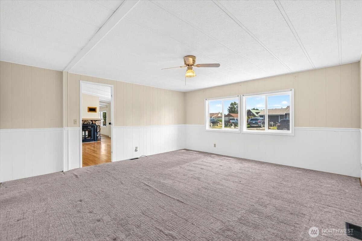 202 Marshall Street Property Photo 23