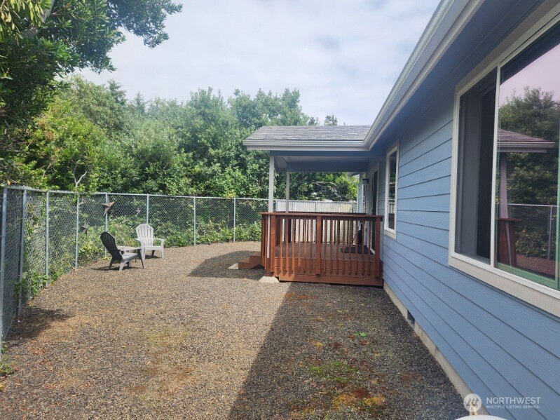 118 Pacific Boulevard Property Photo 22