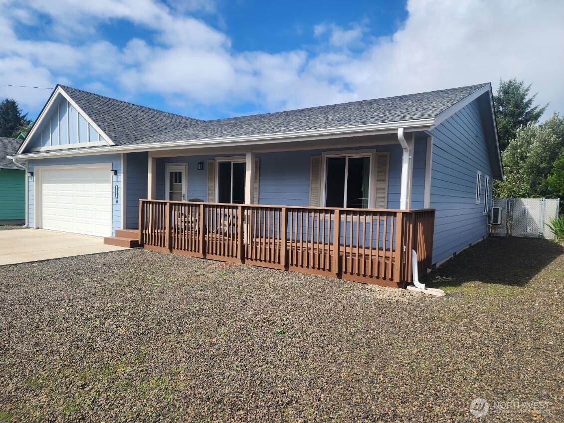 118 Pacific Boulevard Property Photo 37