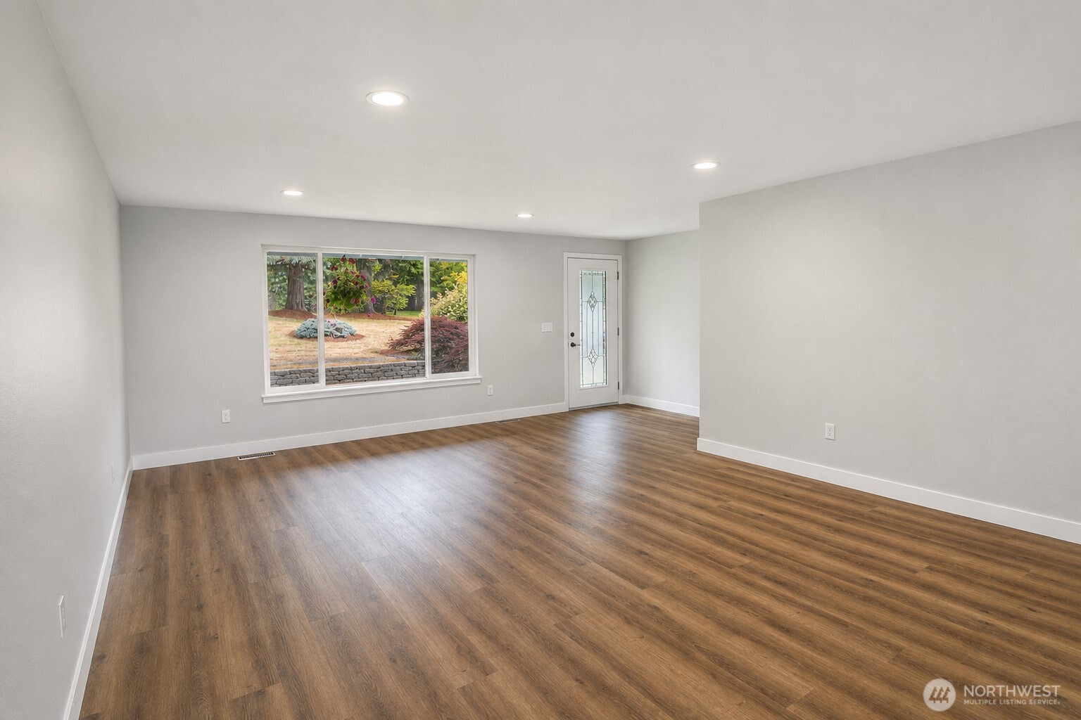 8410 Kaster Drive Property Photo 8