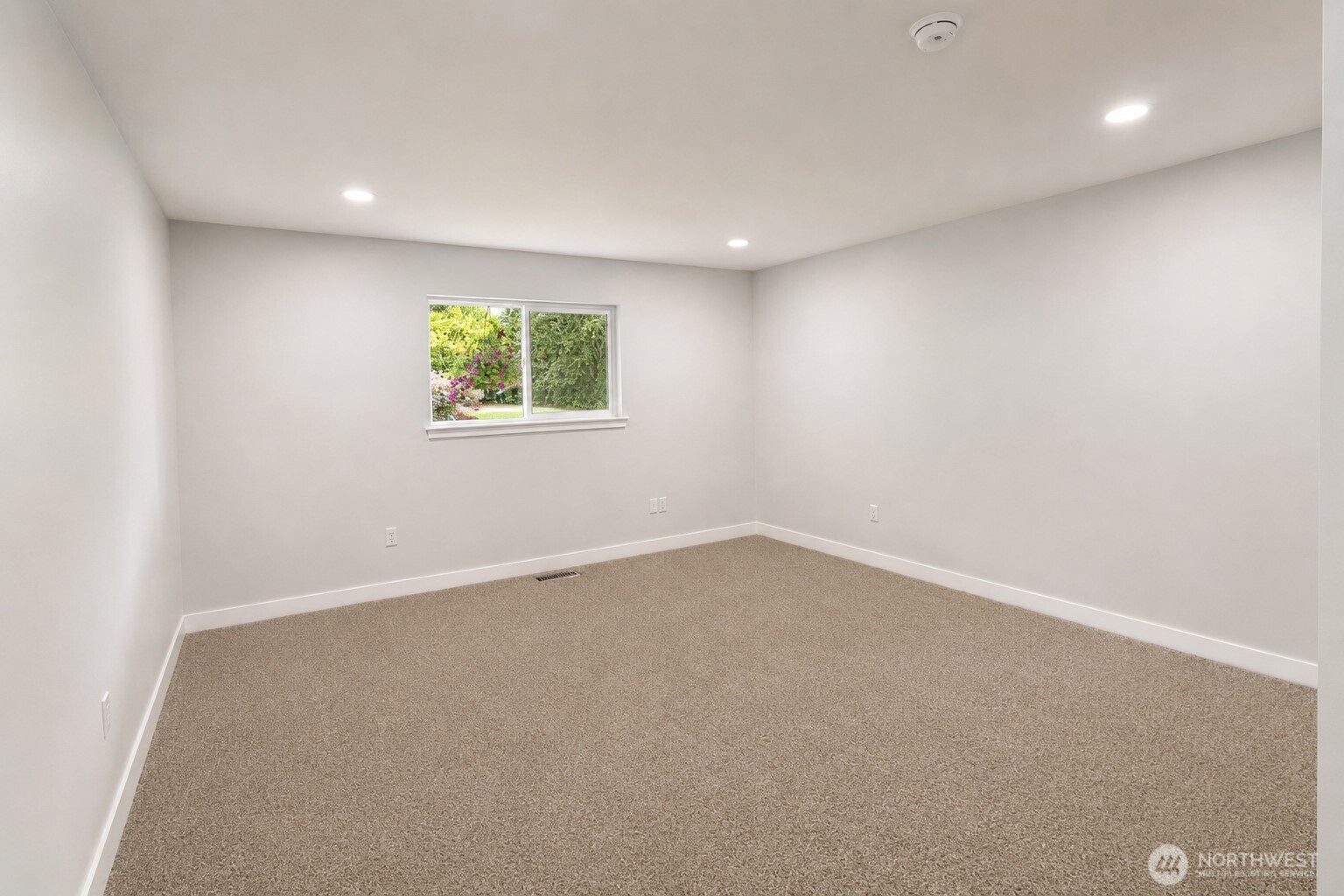 8410 Kaster Drive Property Photo 12