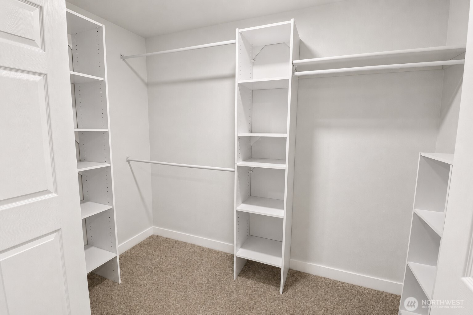 8410 Kaster Drive Property Photo 13
