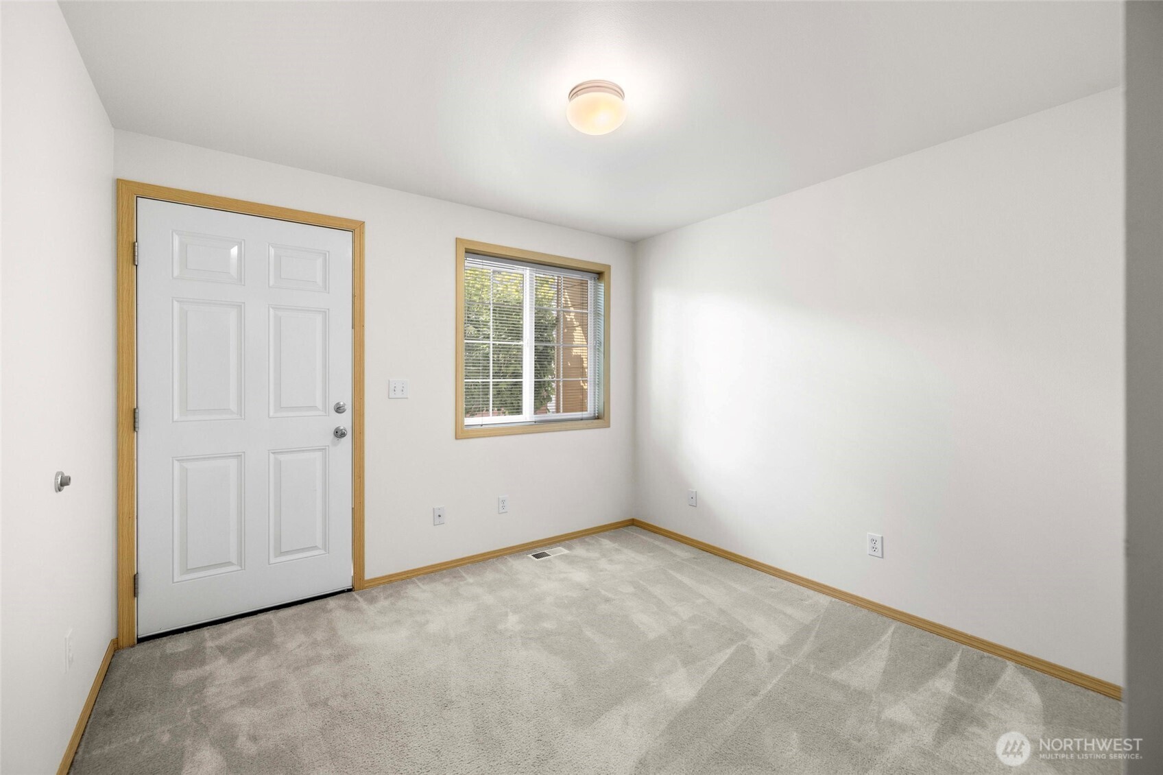 1320 Wildflower Way Property Photo 18