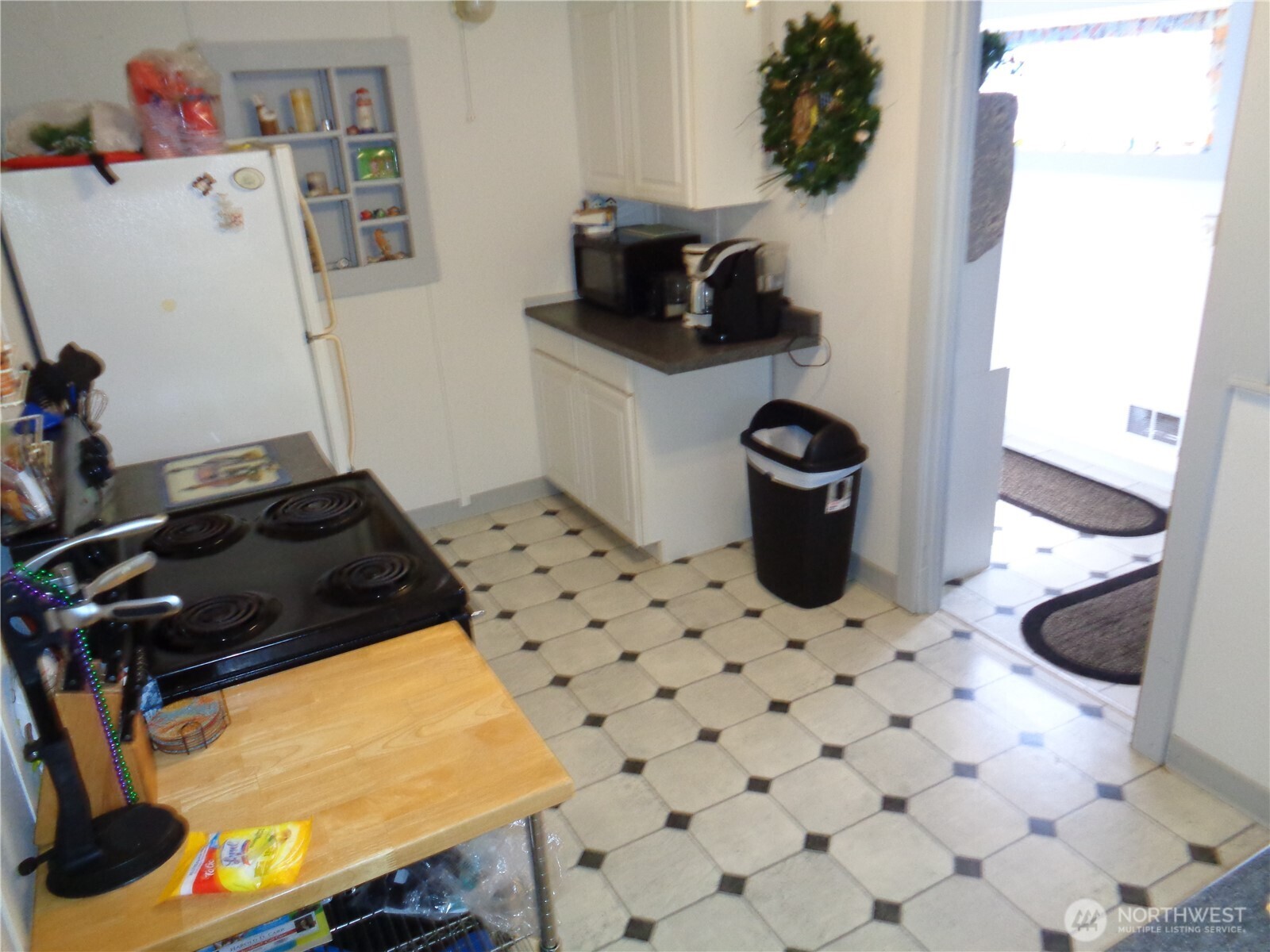 26 Viewcrest Drive Property Photo 6
