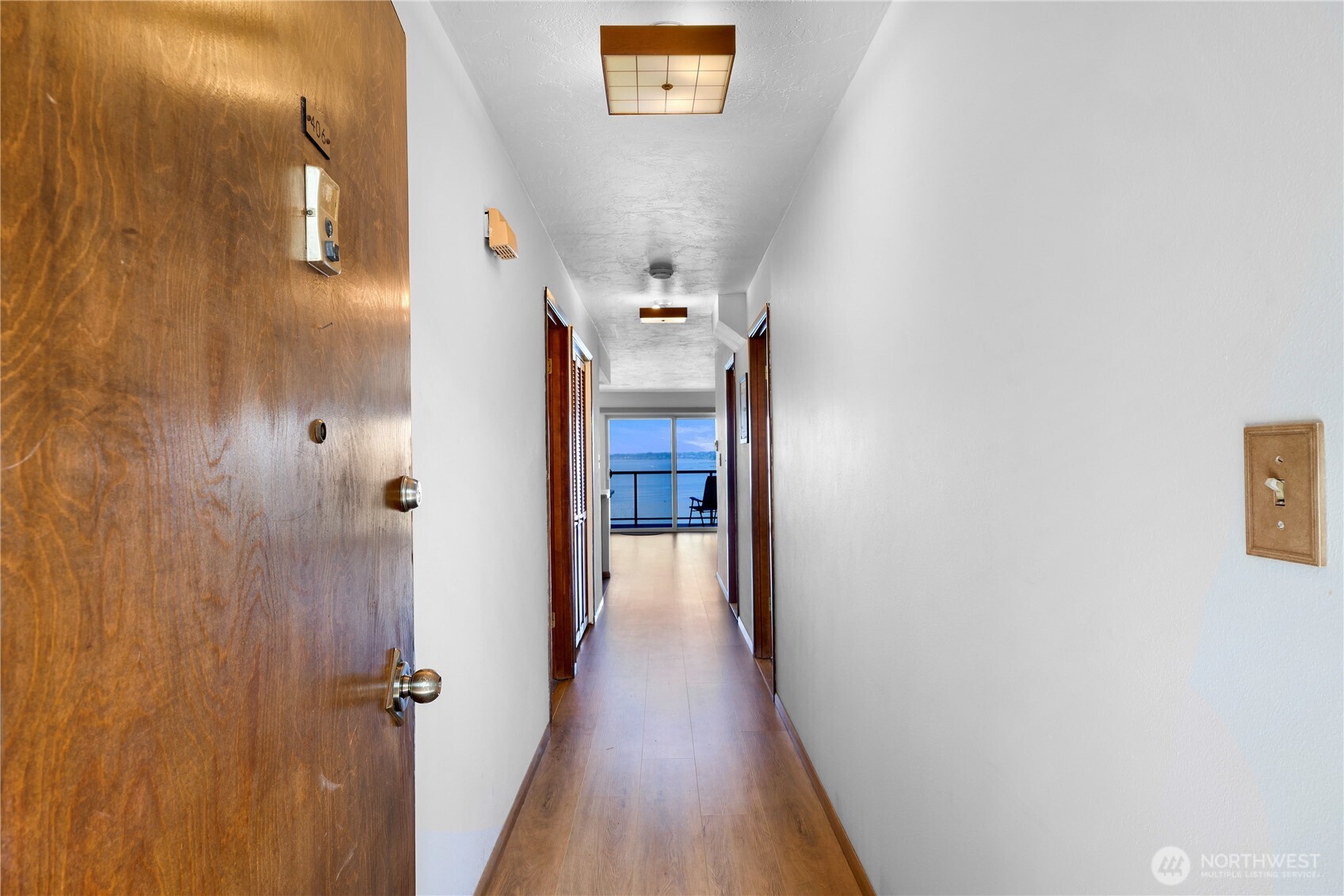 415 N State Street 406 Property Photo 3