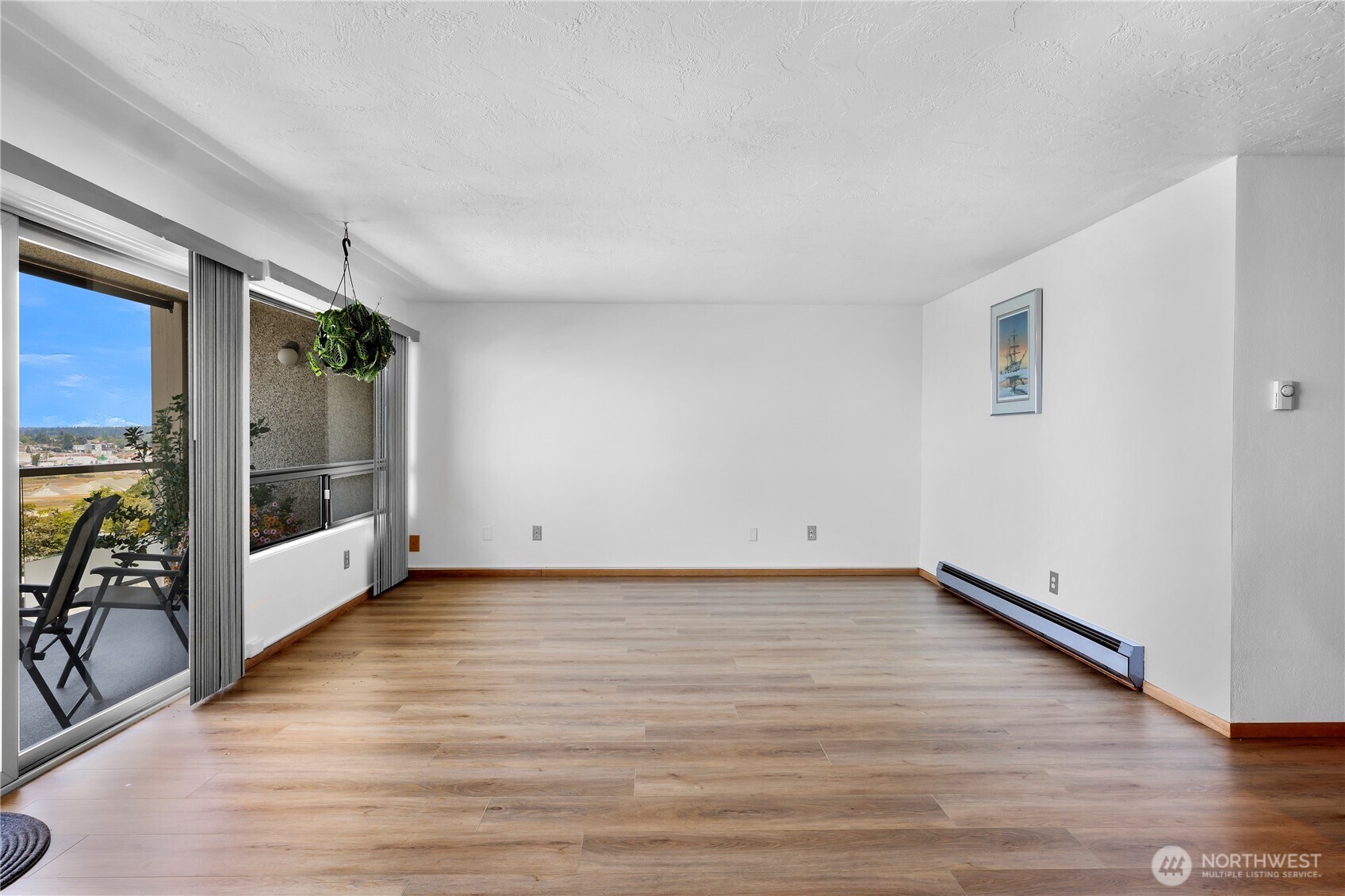 415 N State Street 406 Property Photo 13