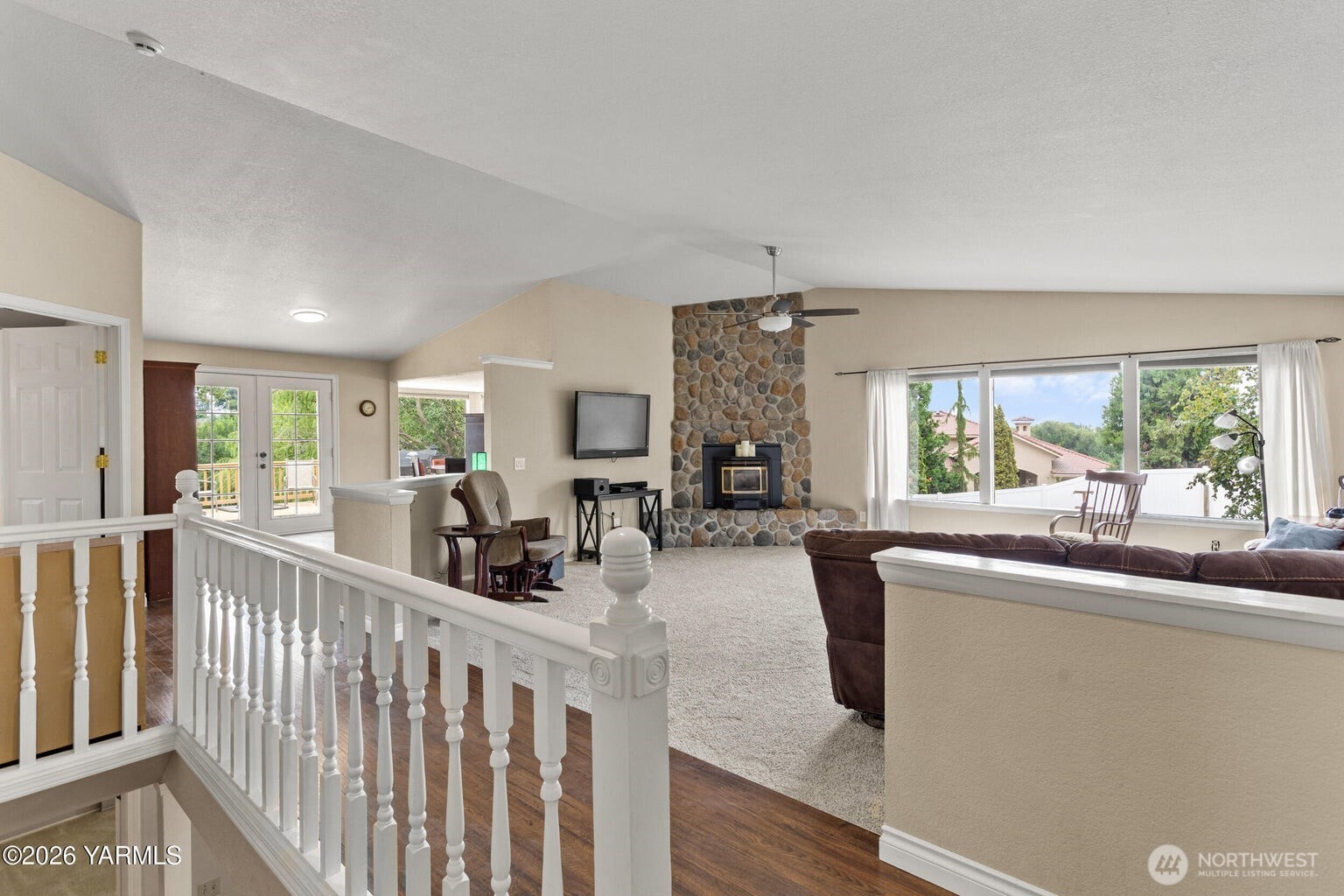 1300 Meadowlark Lane Property Photo 5