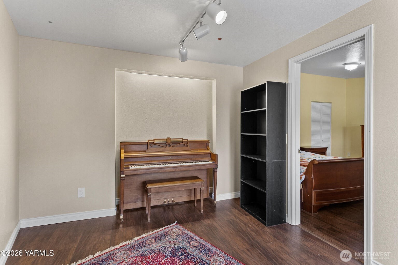 1300 Meadowlark Lane Property Photo 18