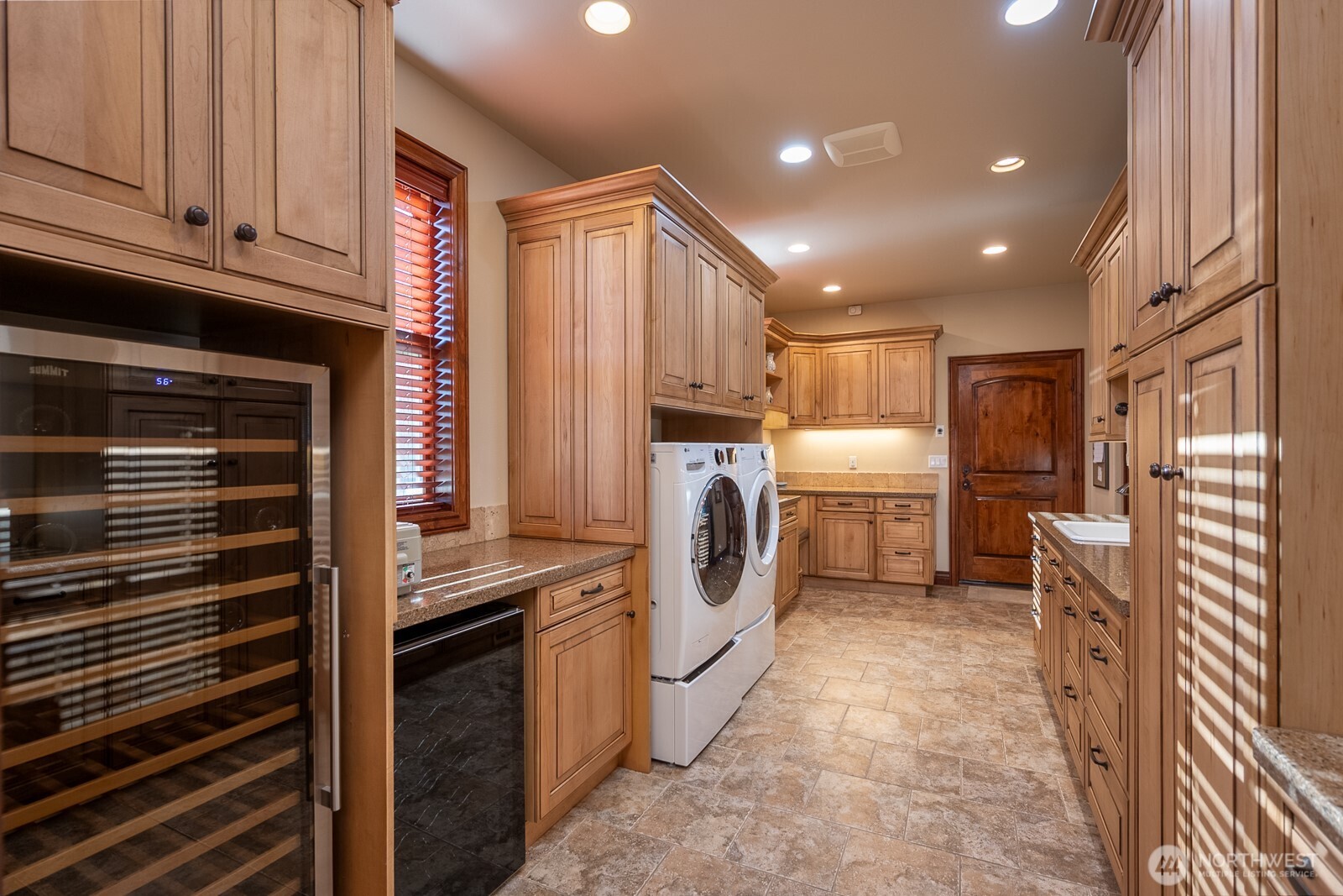 6589 Eagle Drive Property Photo 19