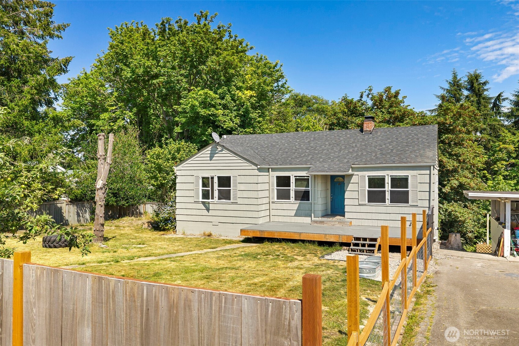 307 4th Street Property Photo 3