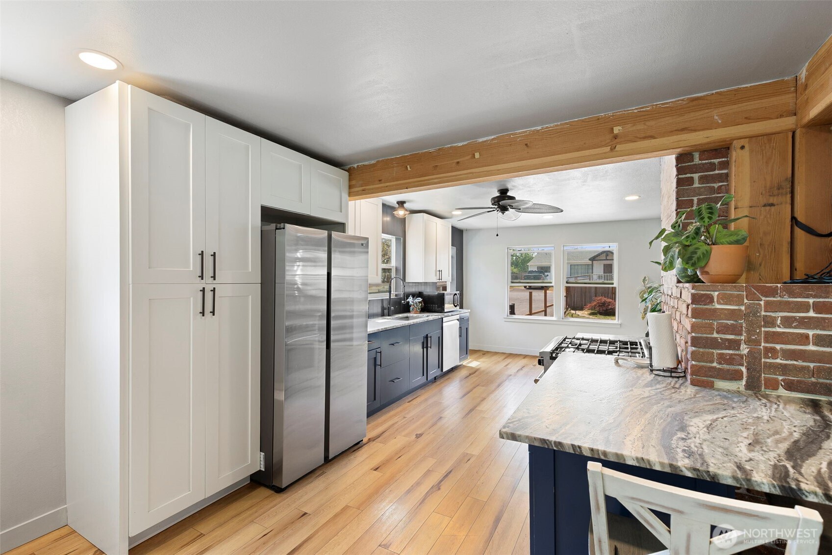 307 4th Street Property Photo 10