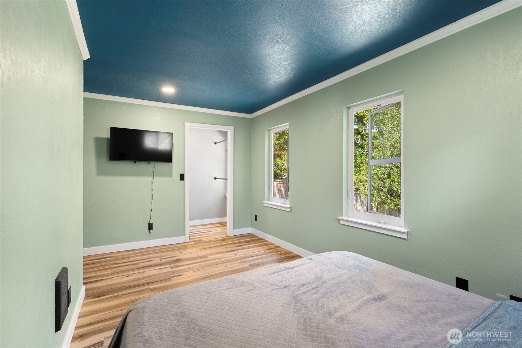 307 4th Street Property Photo 14