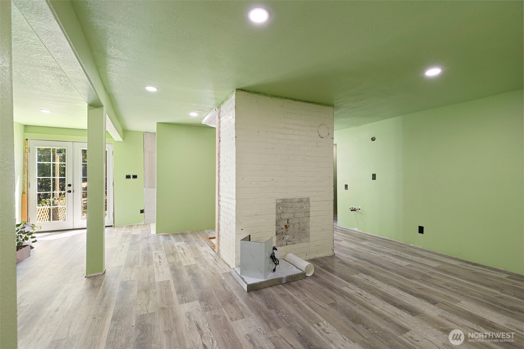 307 4th Street Property Photo 17