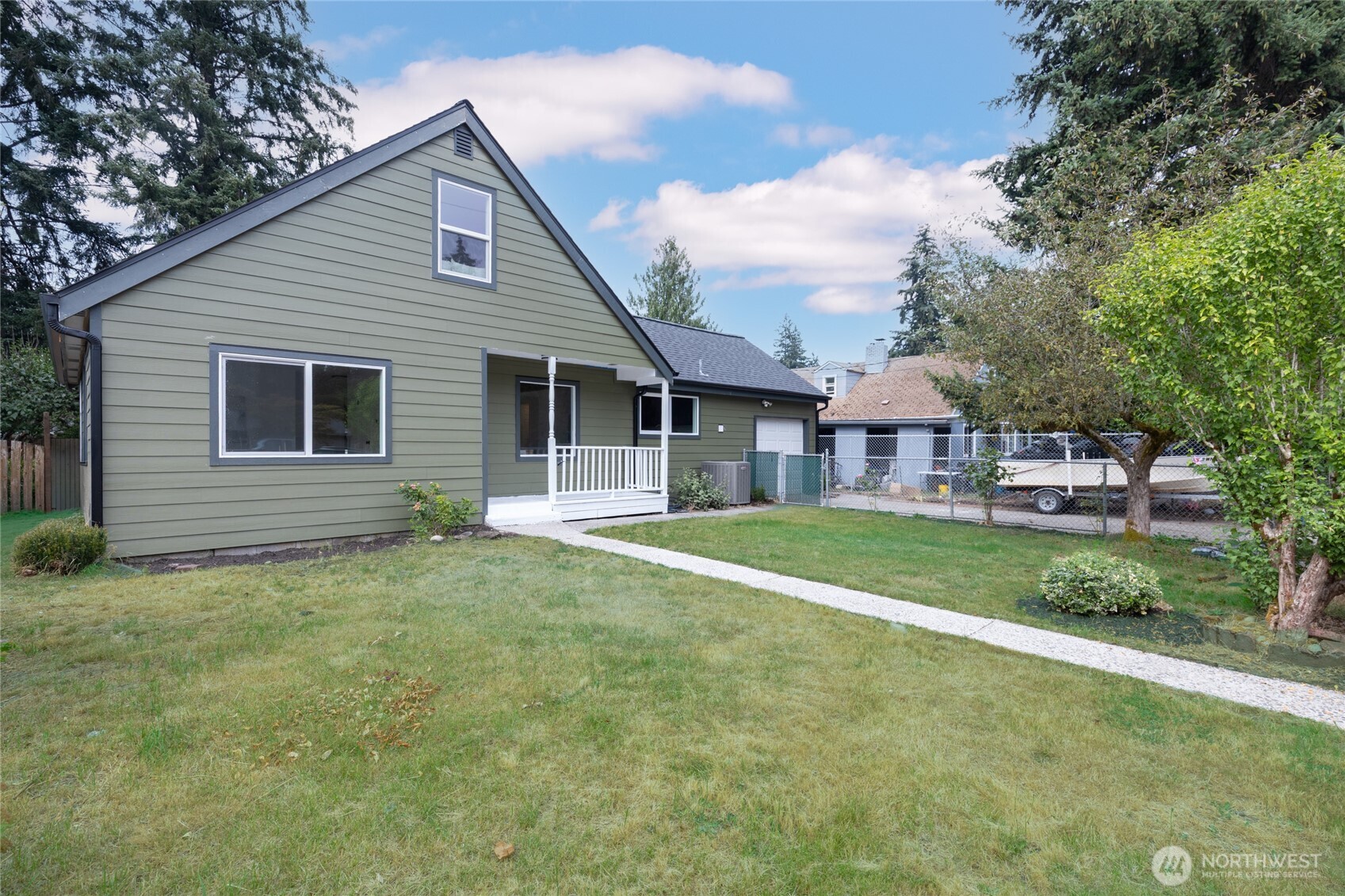 8407 Winona Street Property Photo 2