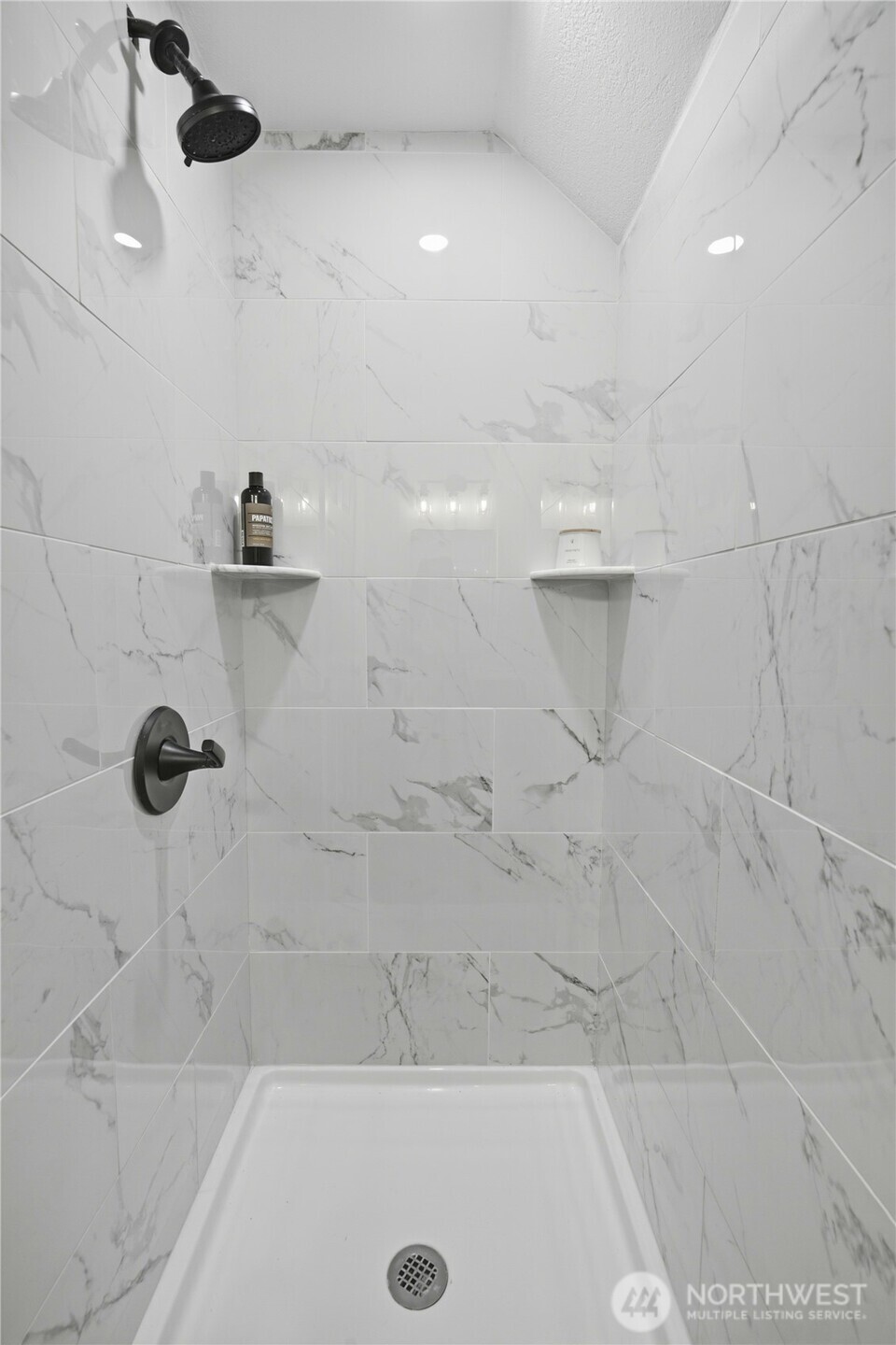 8407 Winona Street Property Photo 26