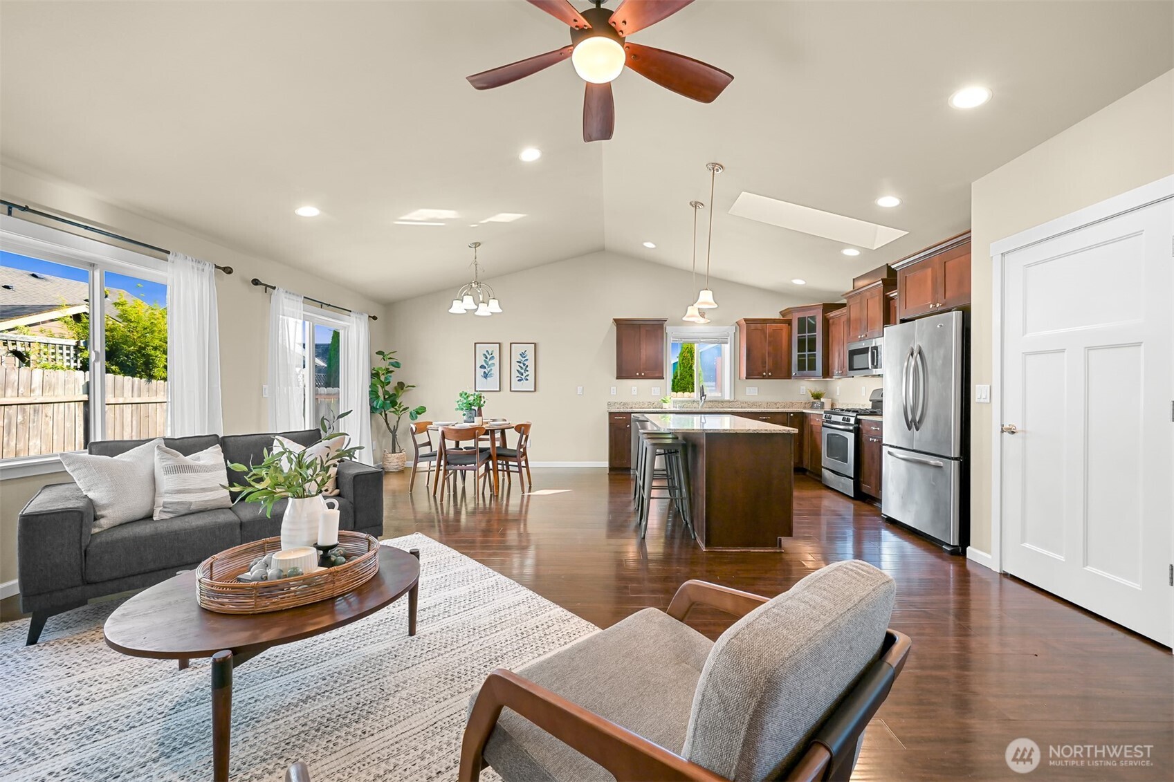 5562 Fisher Place Property Photo 4
