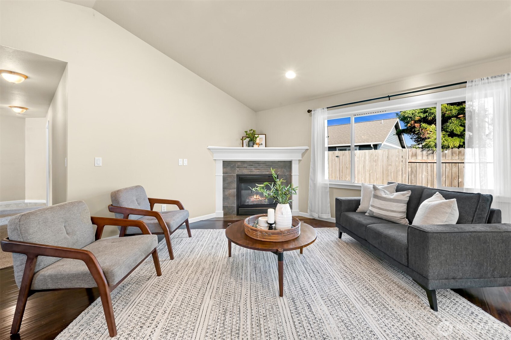 5562 Fisher Place Property Photo 5