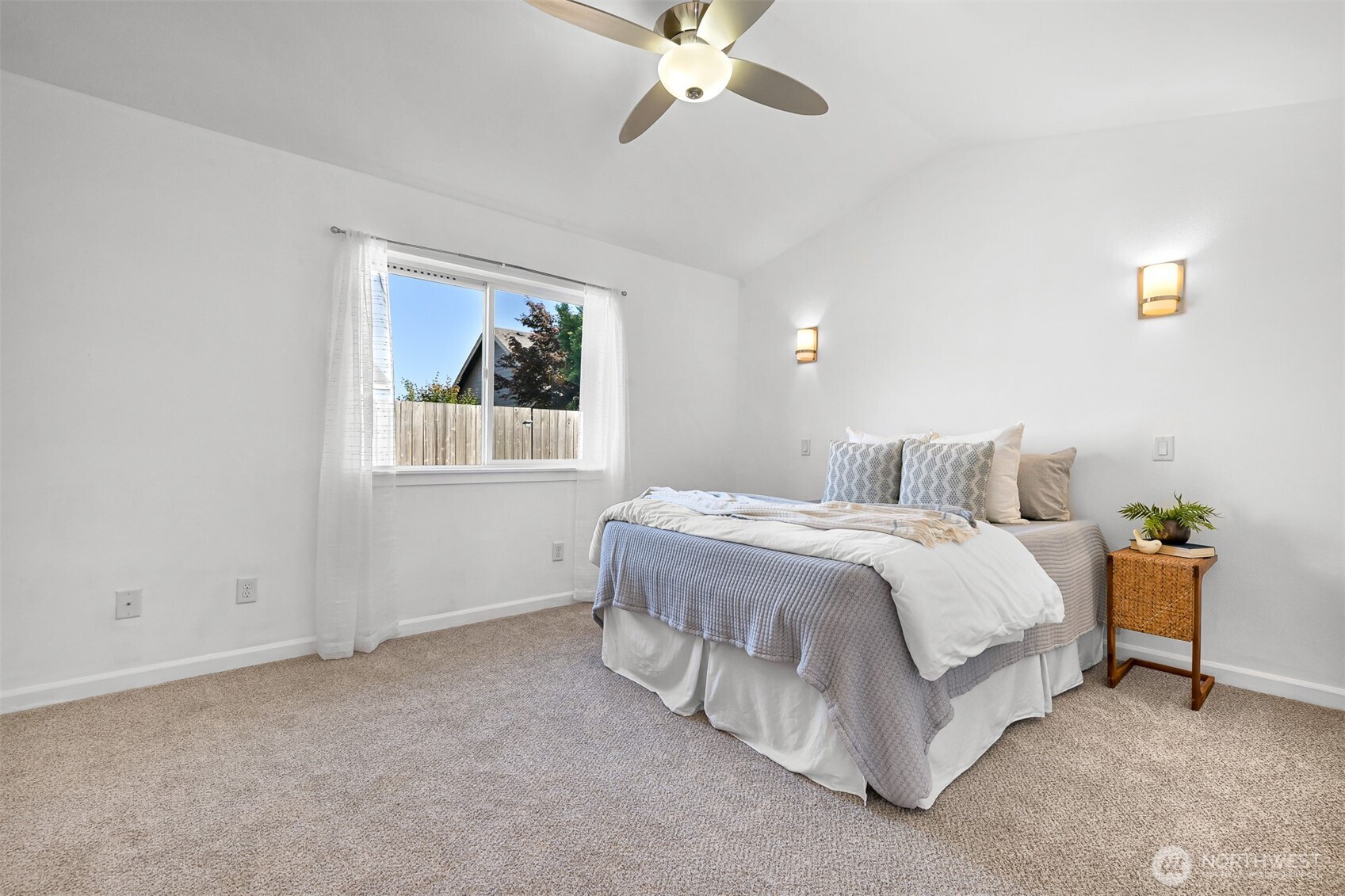 5562 Fisher Place Property Photo 10