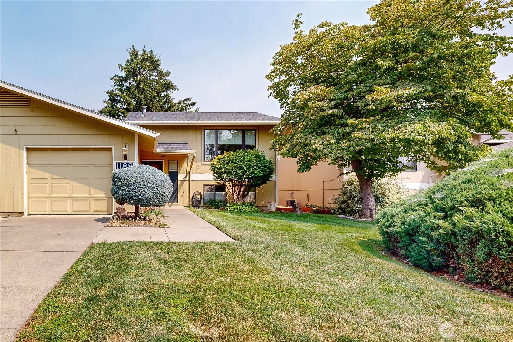 1188 Lancer Drive Property Photo 1