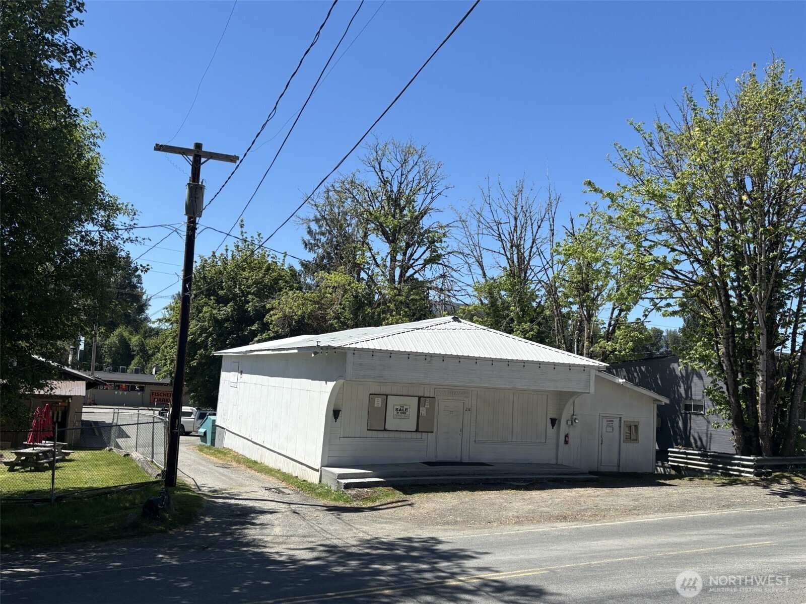 216 Silverbrook Road Property Photo 1