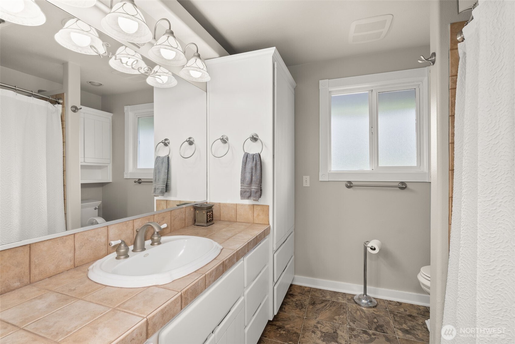 1011 Spring Lane Property Photo 25