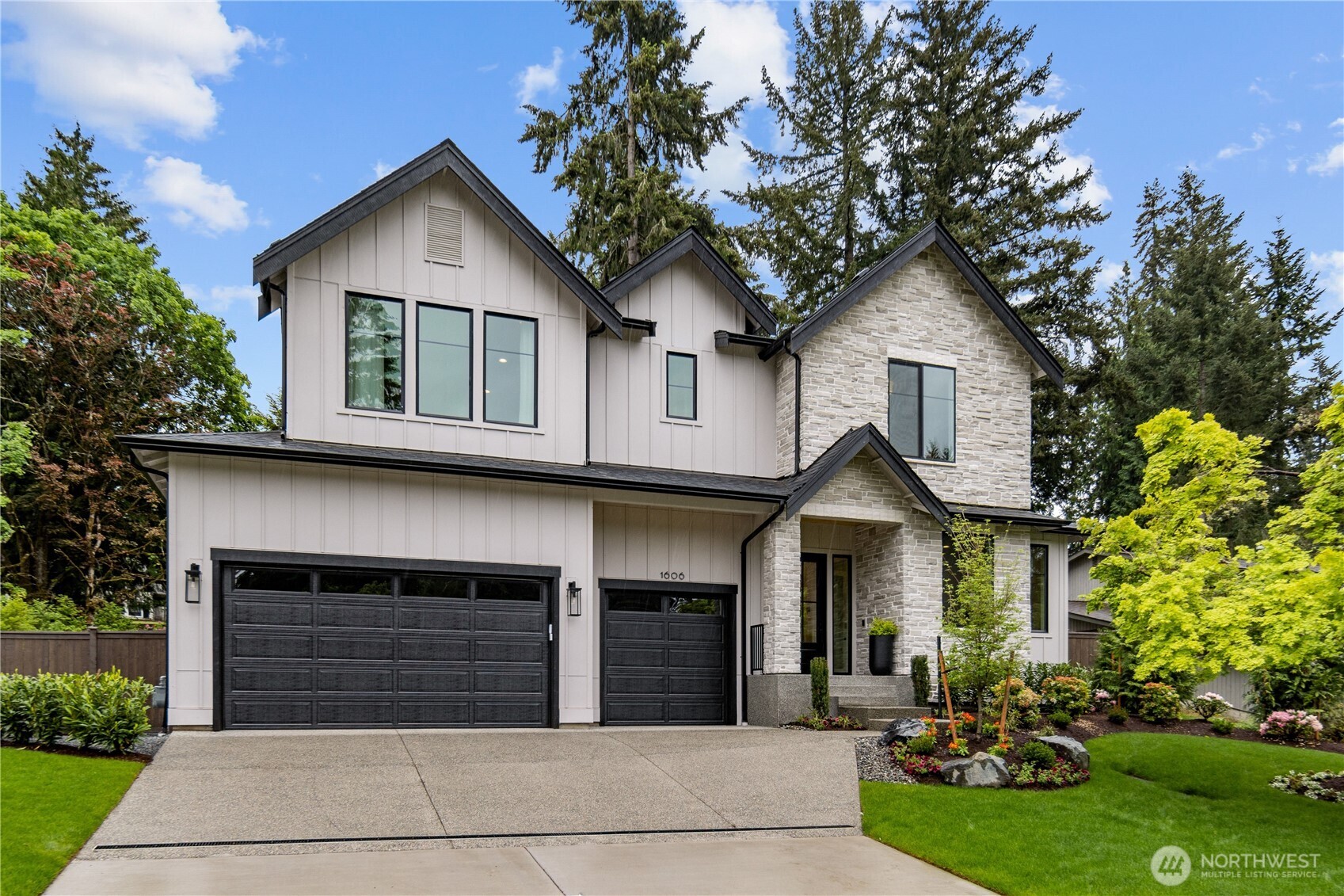 1606 146th Avenue Property Photo 1