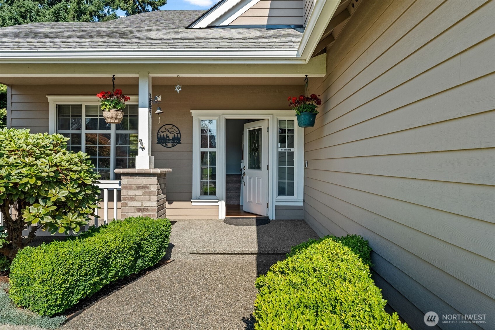 16805 95th Avenue Property Photo 2