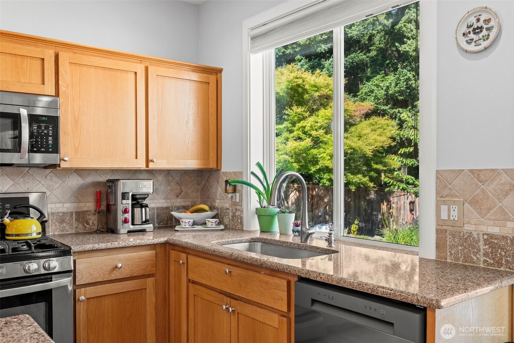 16805 95th Avenue Property Photo 9