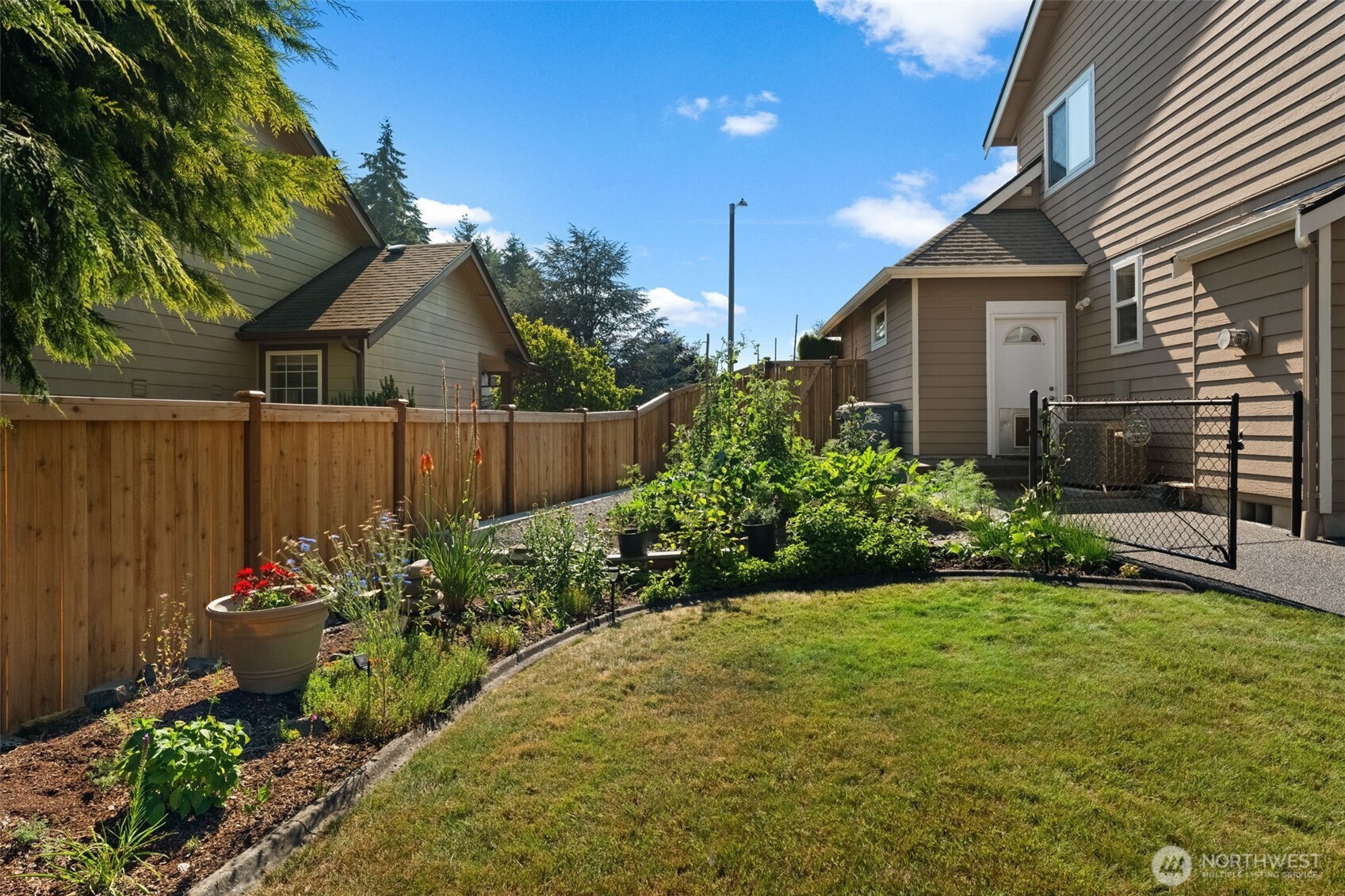 16805 95th Avenue Property Photo 36
