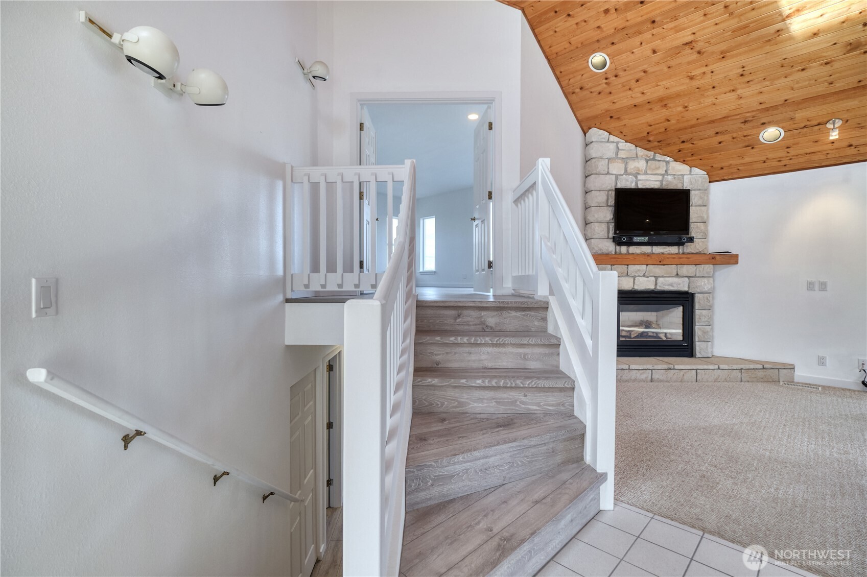 1648 Harbor Seal Drive Property Photo 15