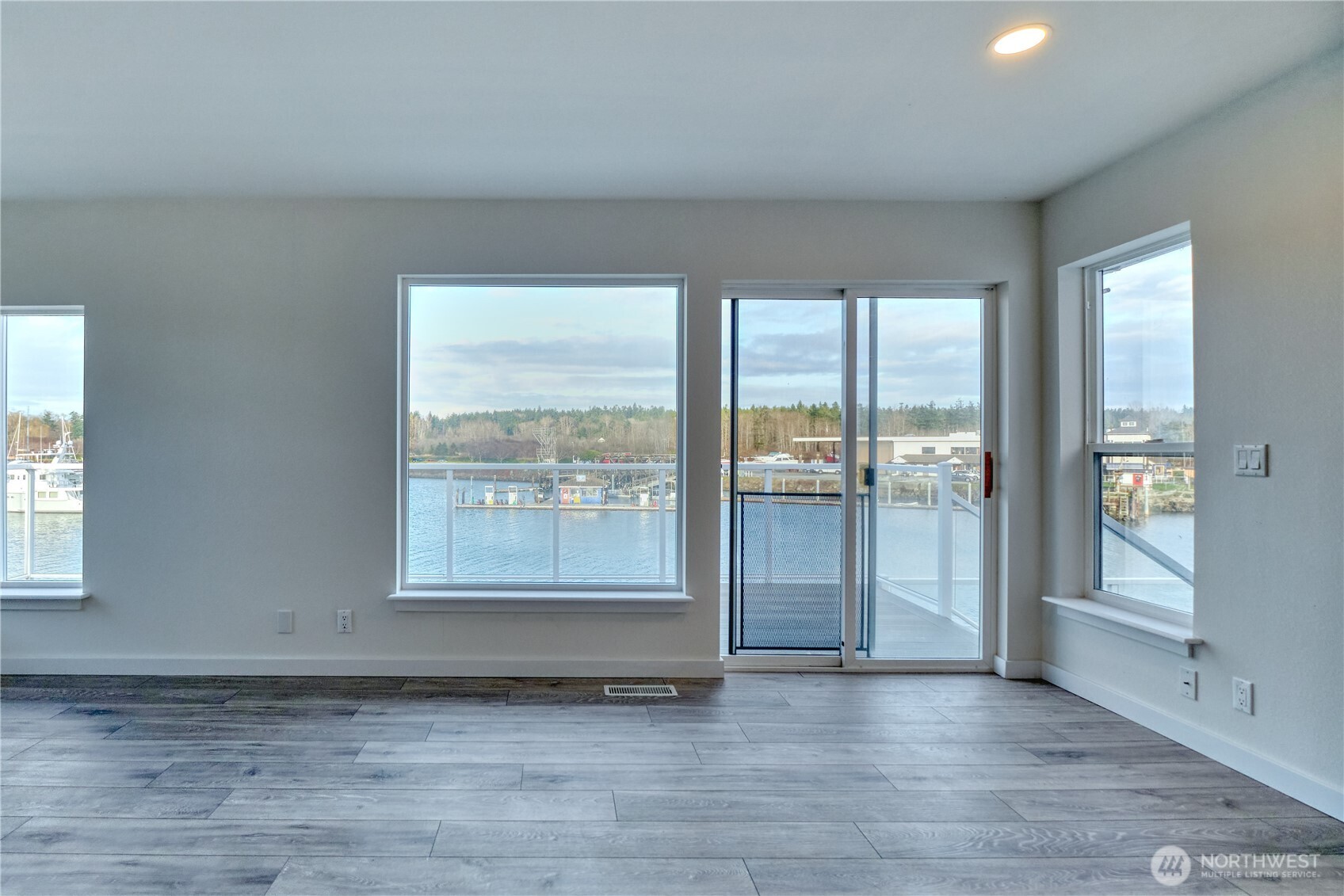 1648 Harbor Seal Drive Property Photo 17