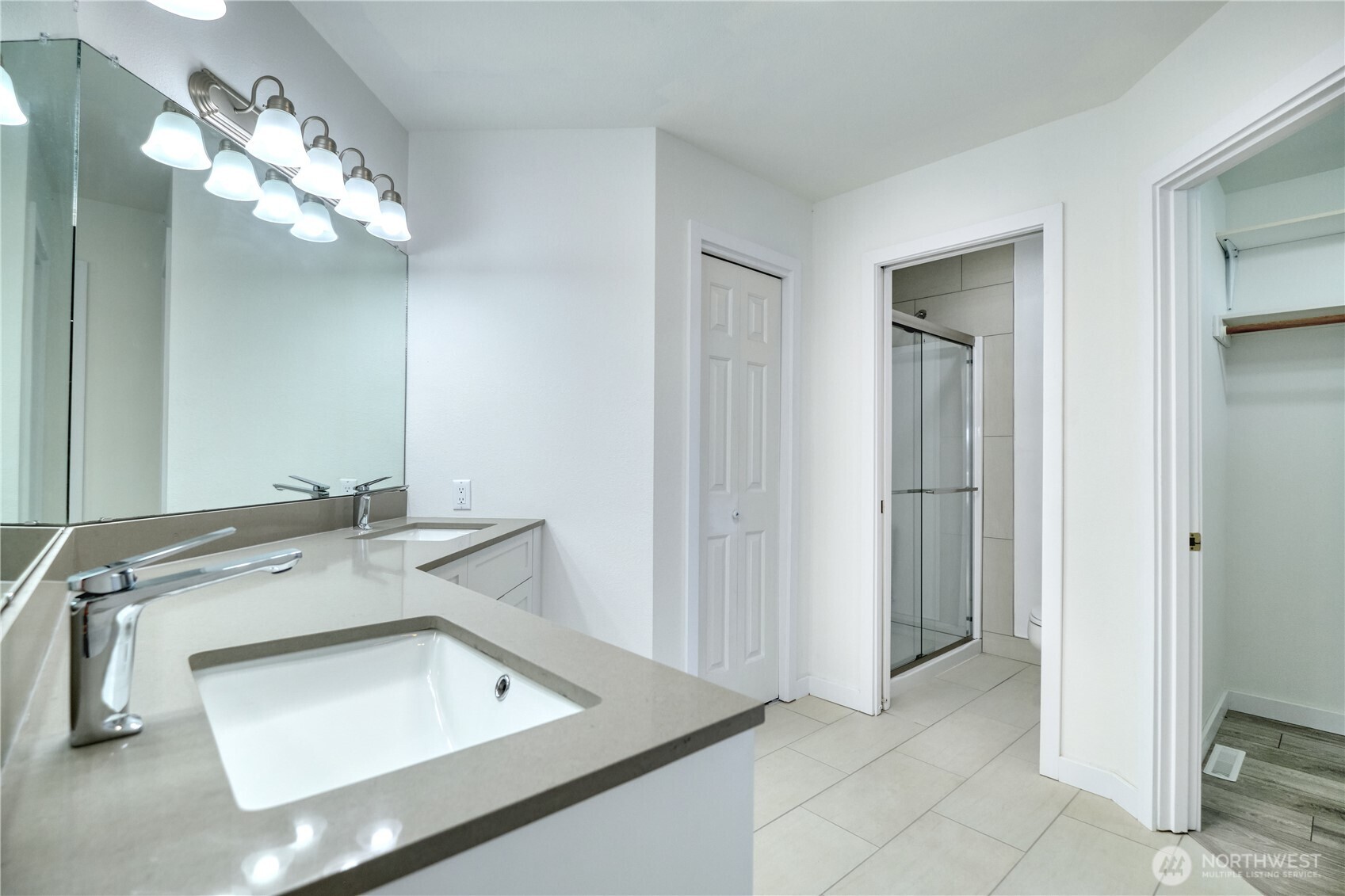 1648 Harbor Seal Drive Property Photo 18