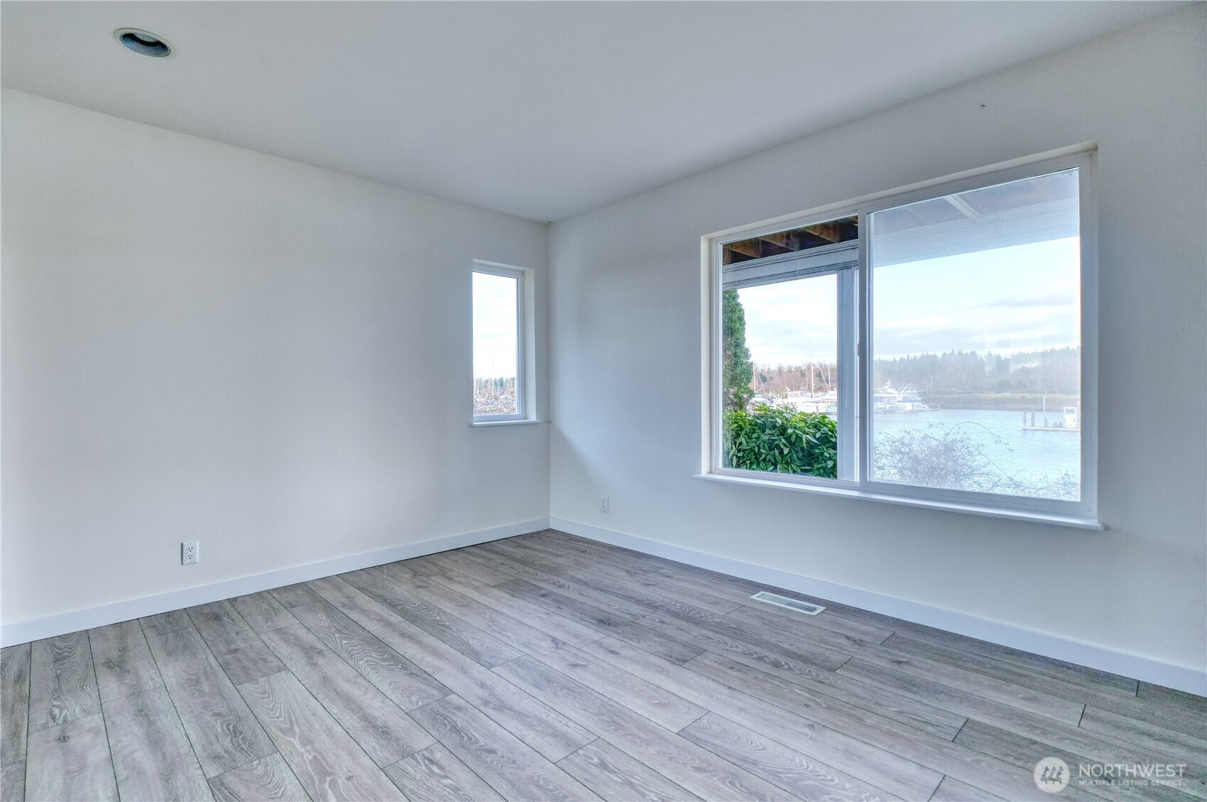 1648 Harbor Seal Drive Property Photo 23