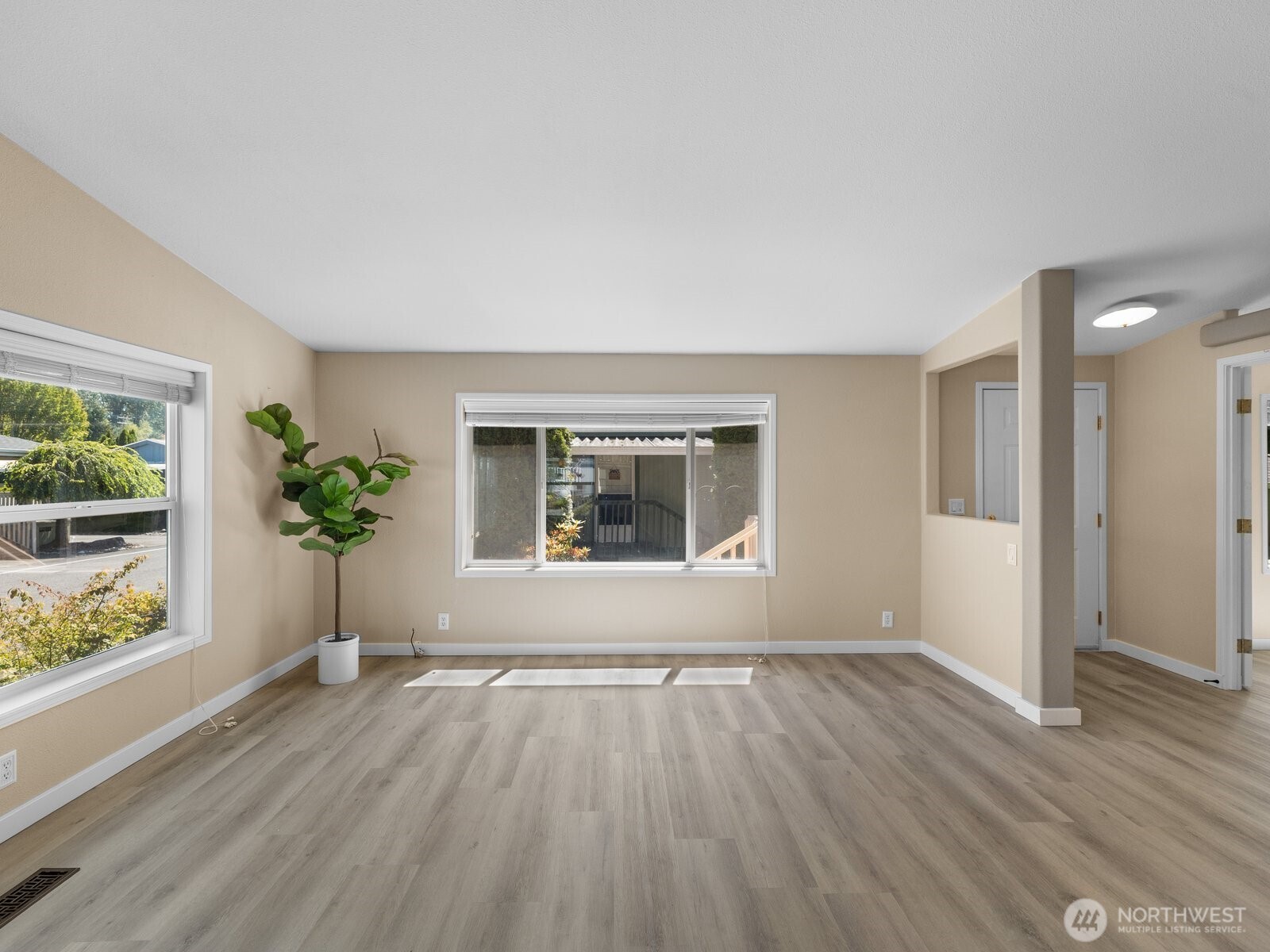 14727 43rd Avenue 52 Property Photo 5