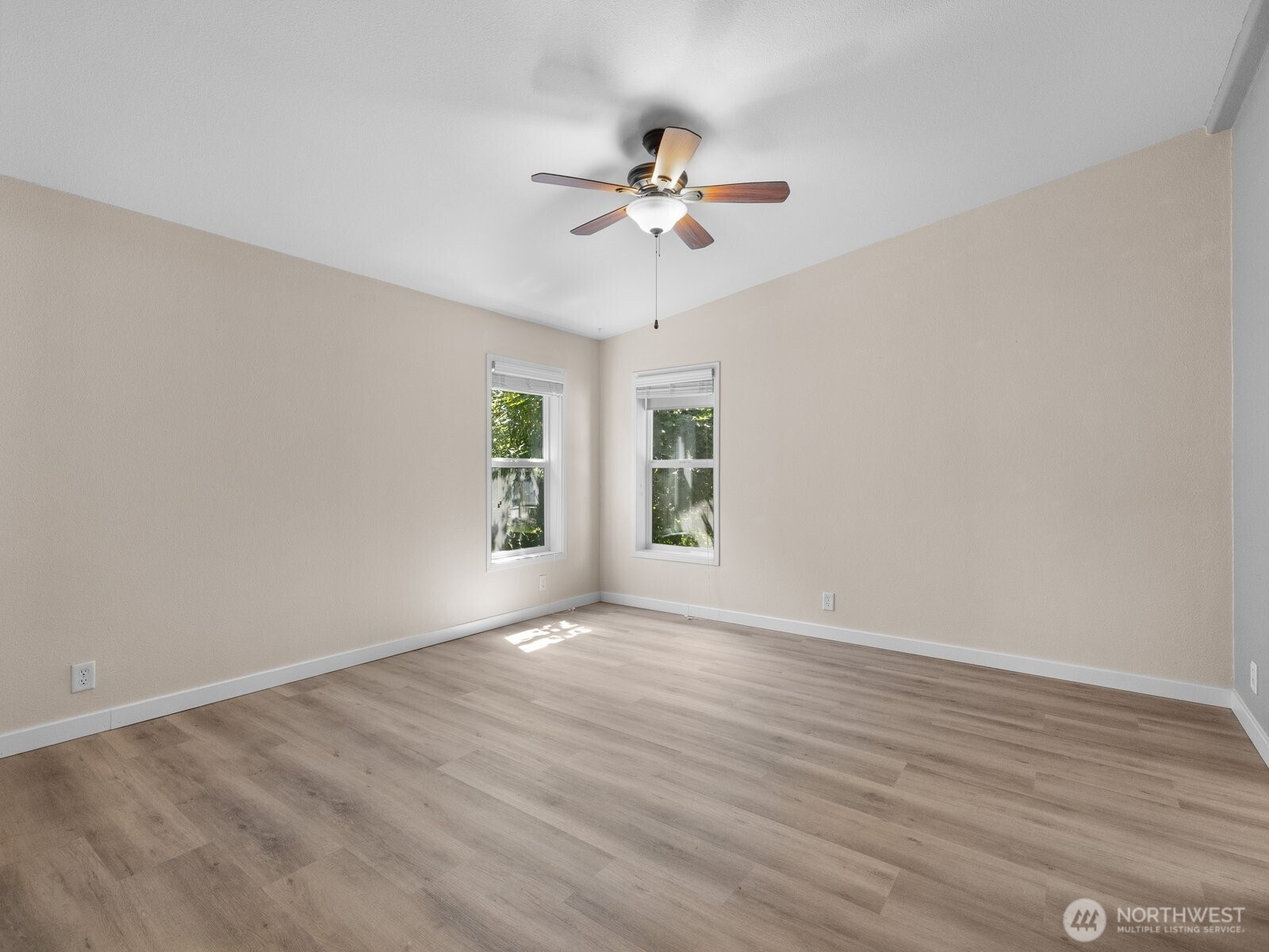 14727 43rd Avenue 52 Property Photo 16