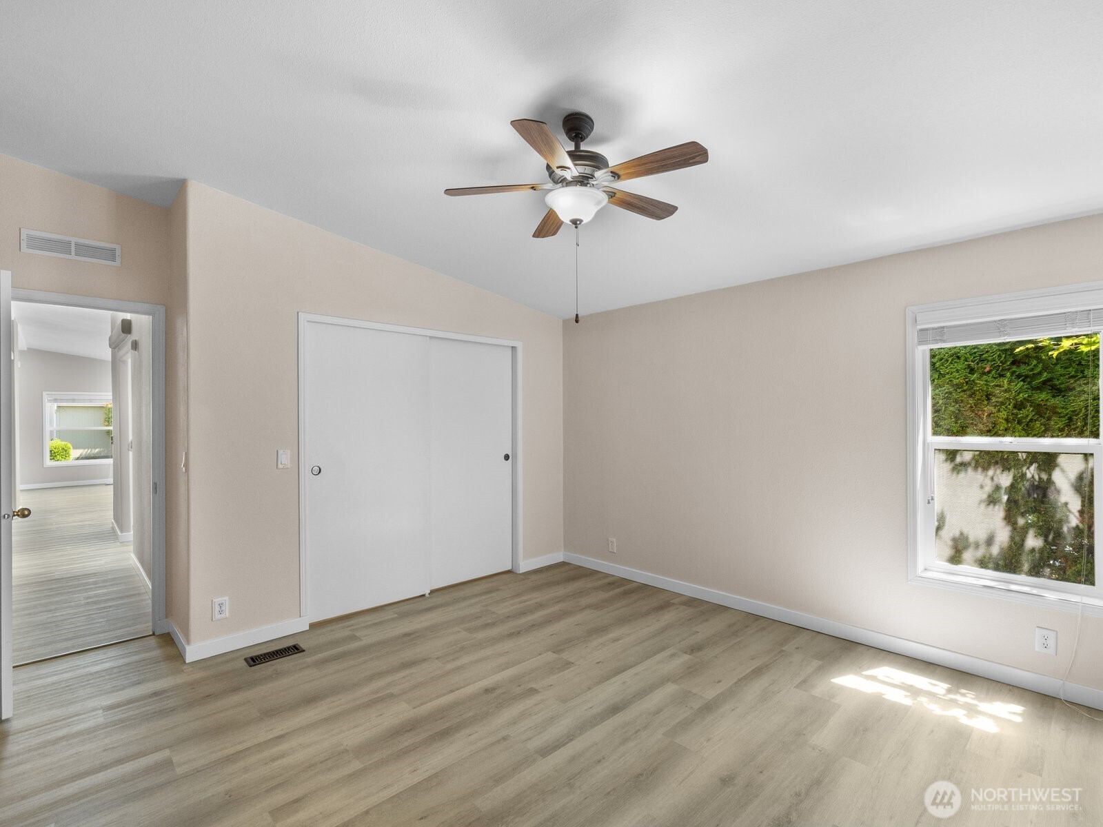 14727 43rd Avenue 52 Property Photo 17