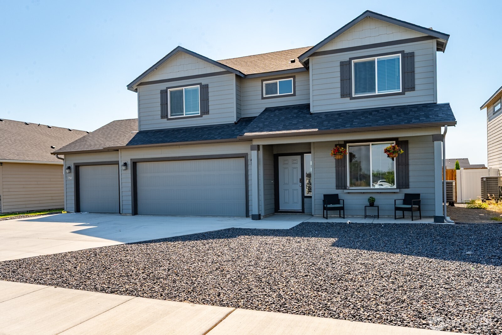 714 N Doumit Drive Property Photo 4