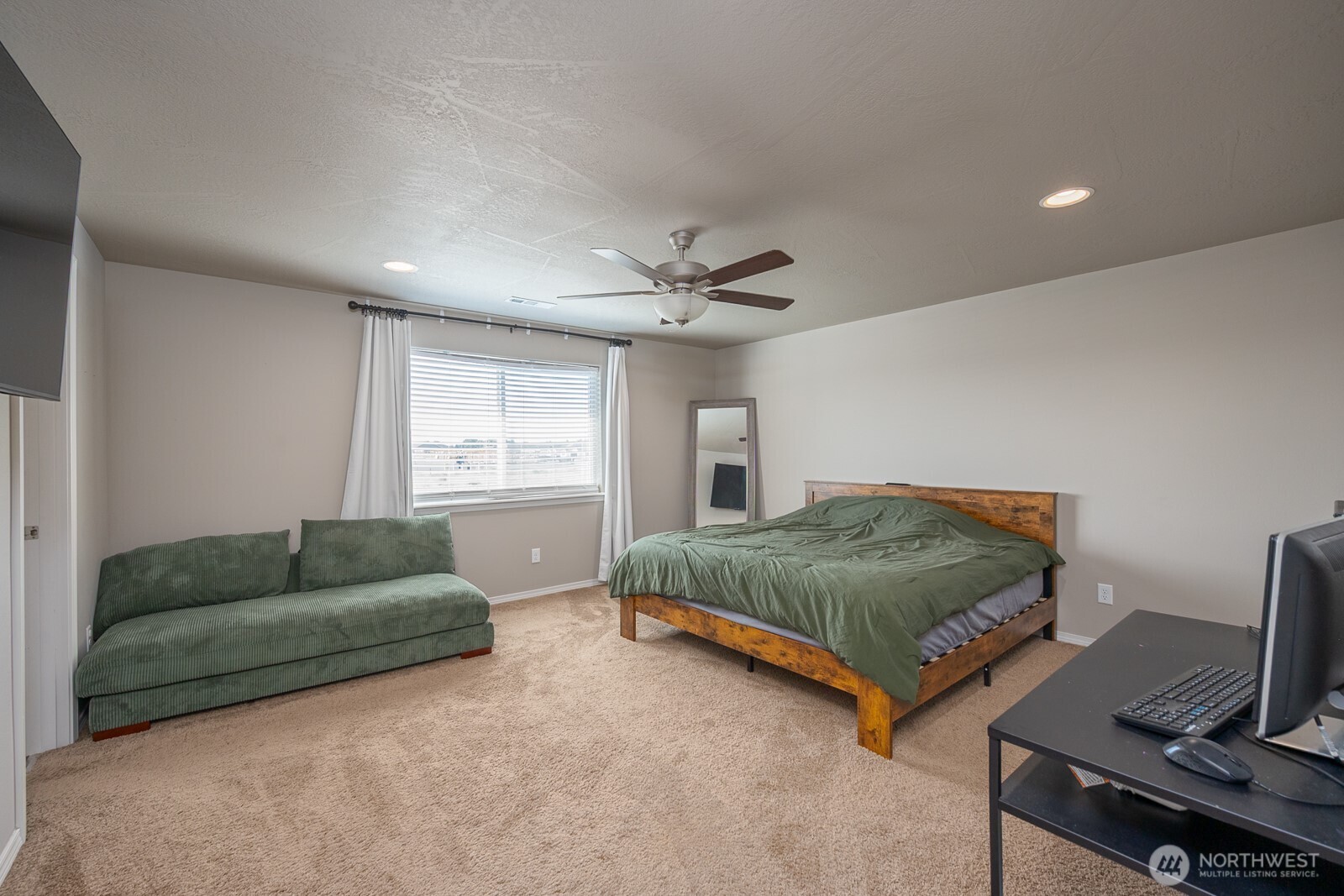 714 N Doumit Drive Property Photo 13