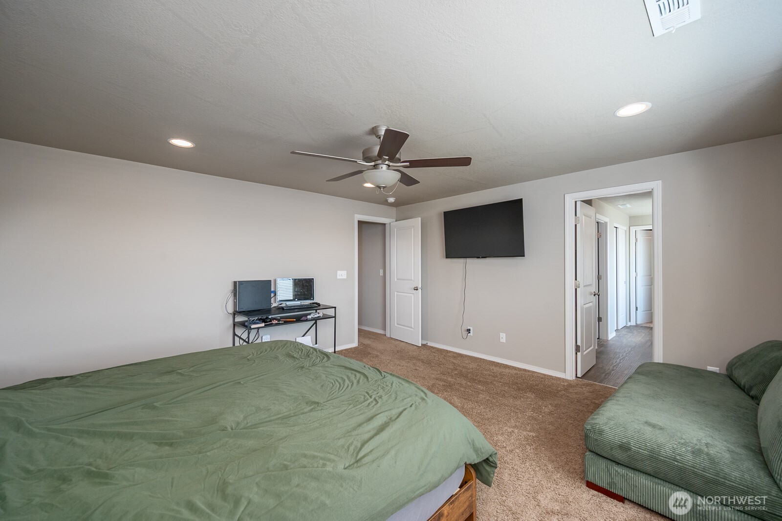 714 N Doumit Drive Property Photo 14