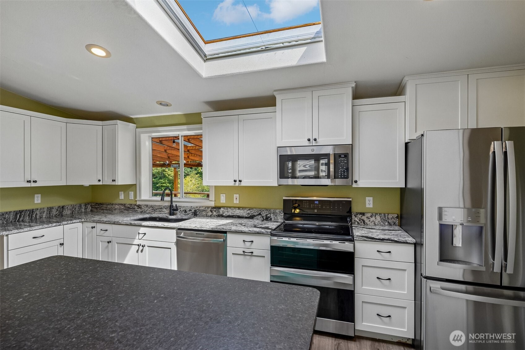 2102 Abernethy Road Property Photo 6