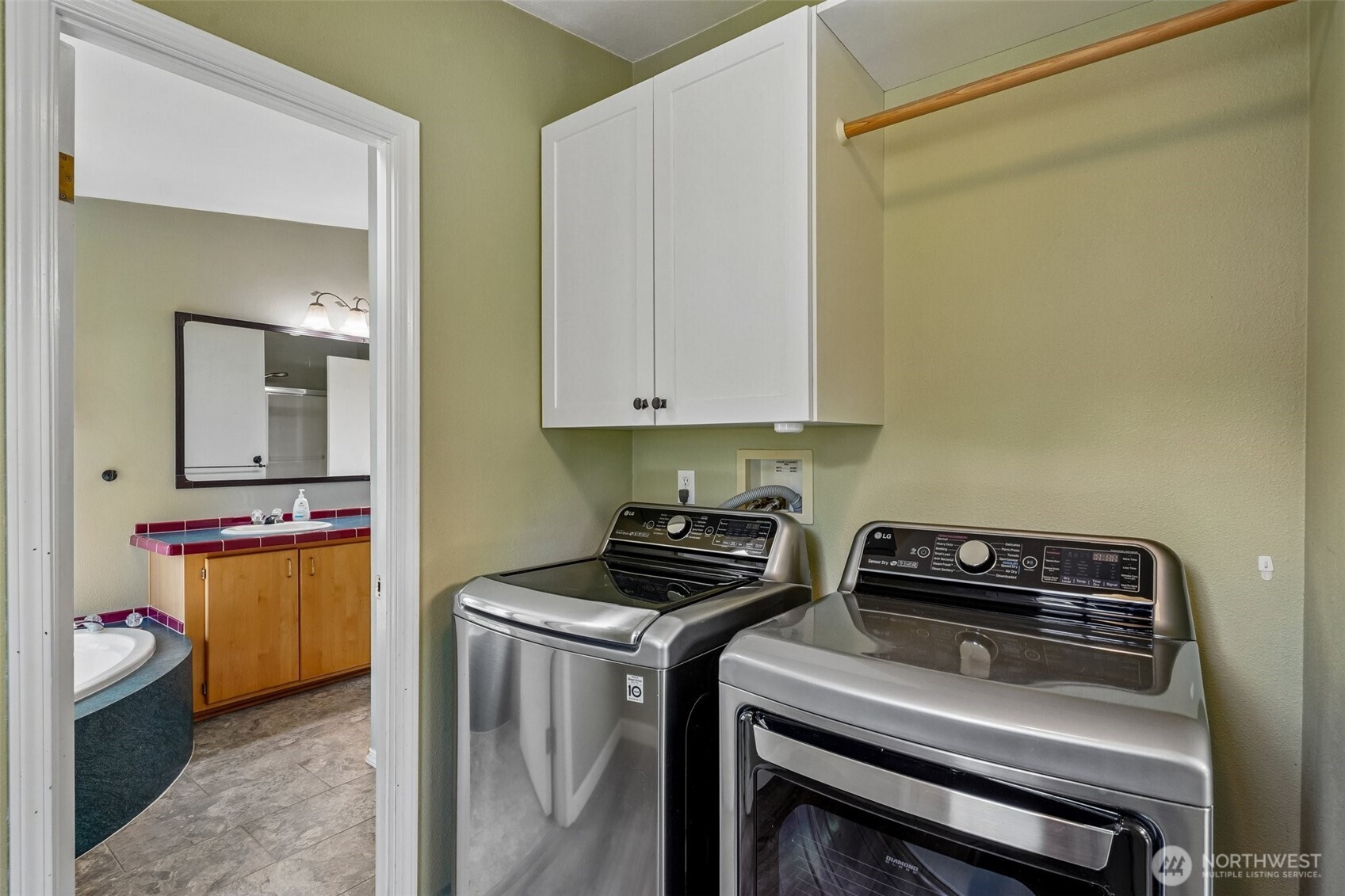 2102 Abernethy Road Property Photo 7