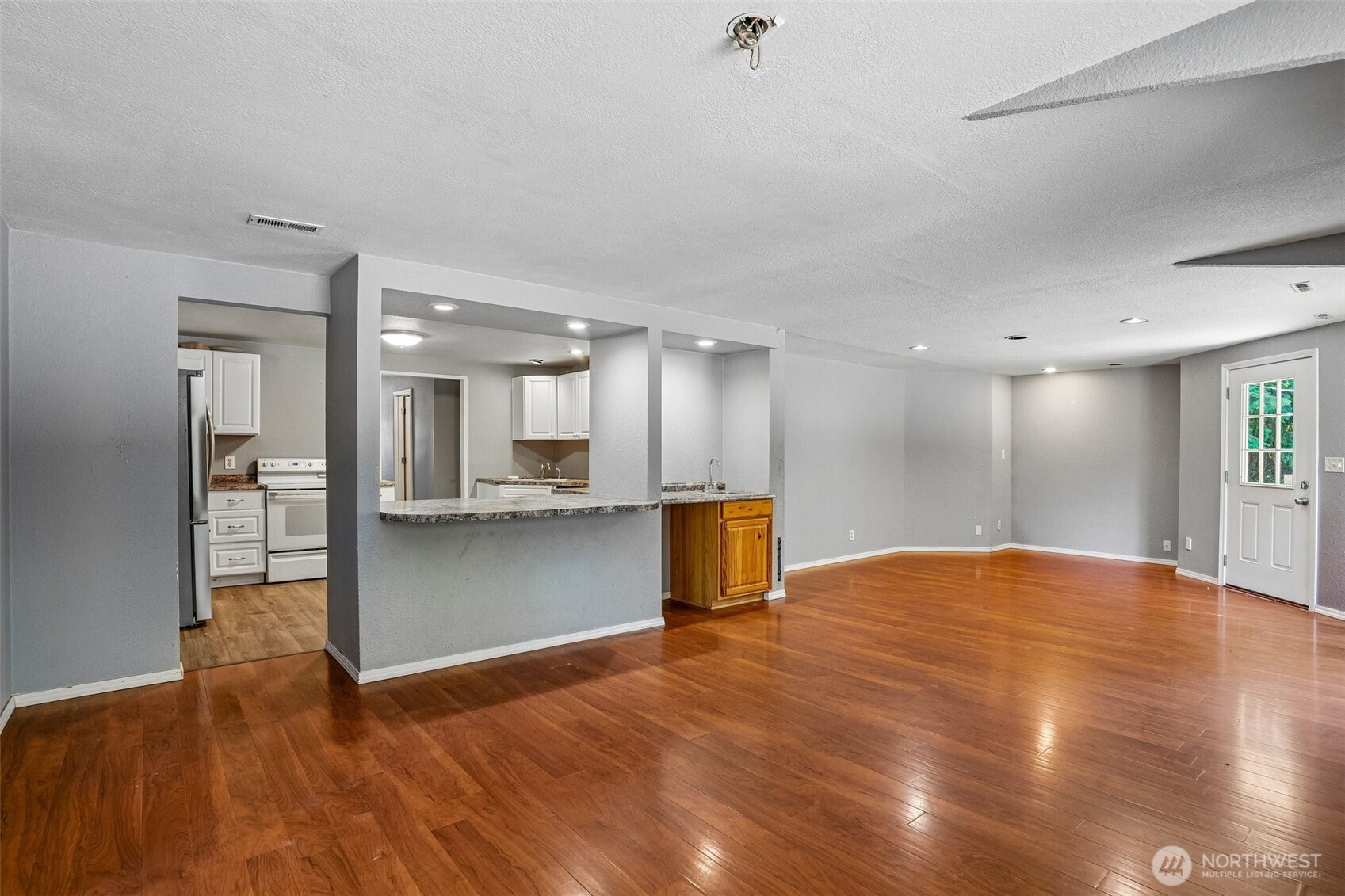 2102 Abernethy Road Property Photo 24